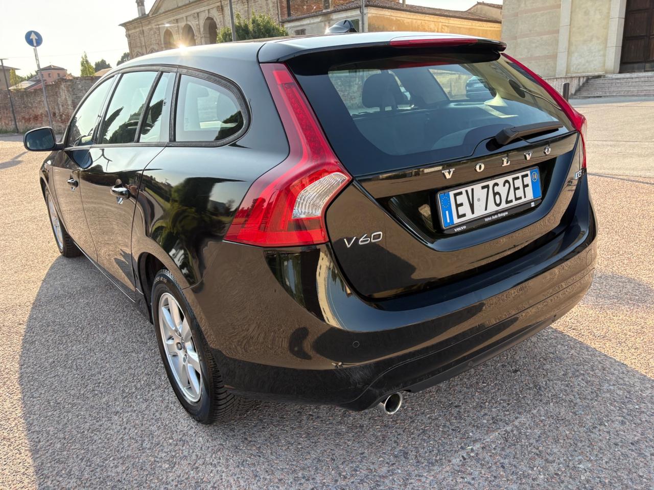 Volvo V60 D3 Summum 2.0 D anno 2014 perfetta