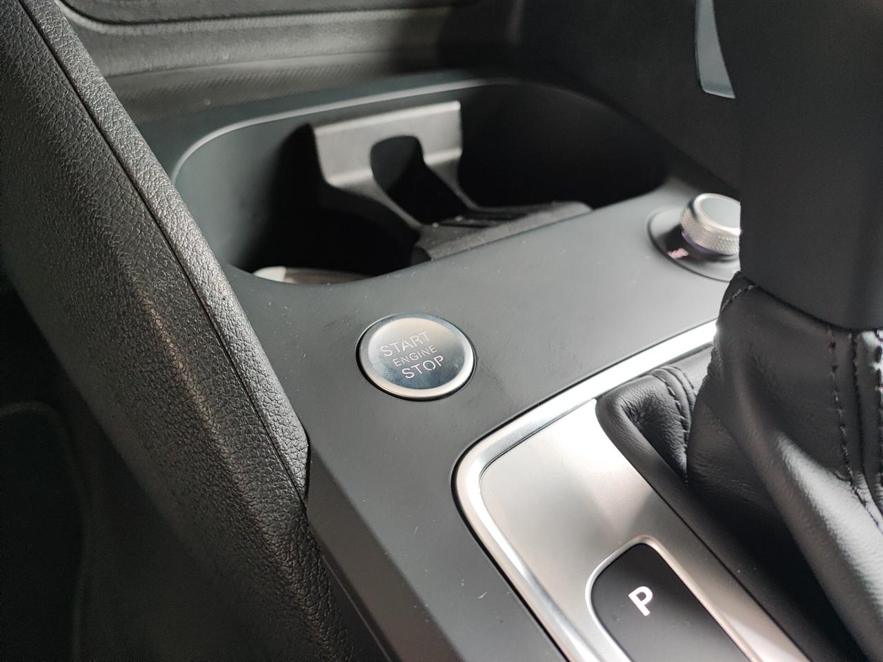 Audi Q2 35 TDI S tronic line Edition