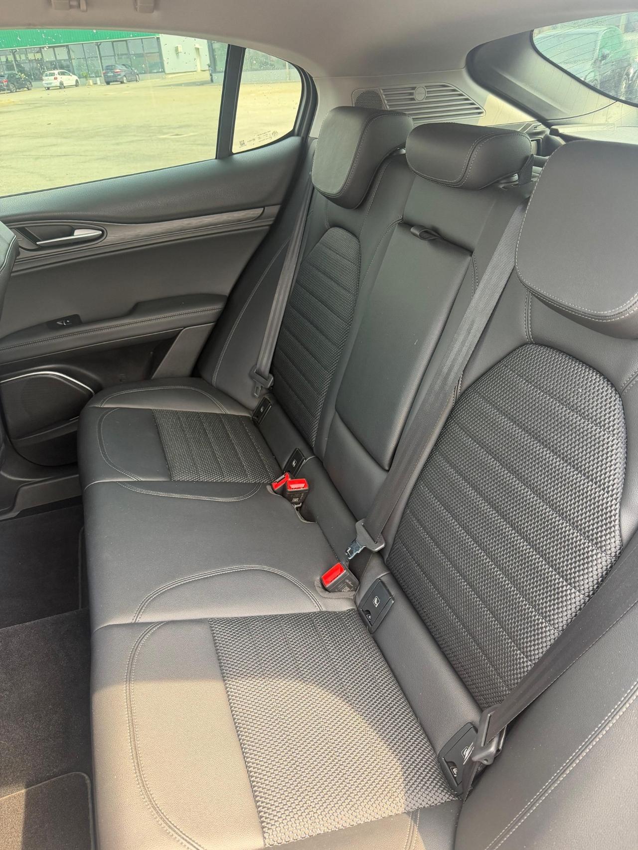 Alfa Romeo Stelvio 2.2 Turbodiesel 210 CV AT8 Q4 Super