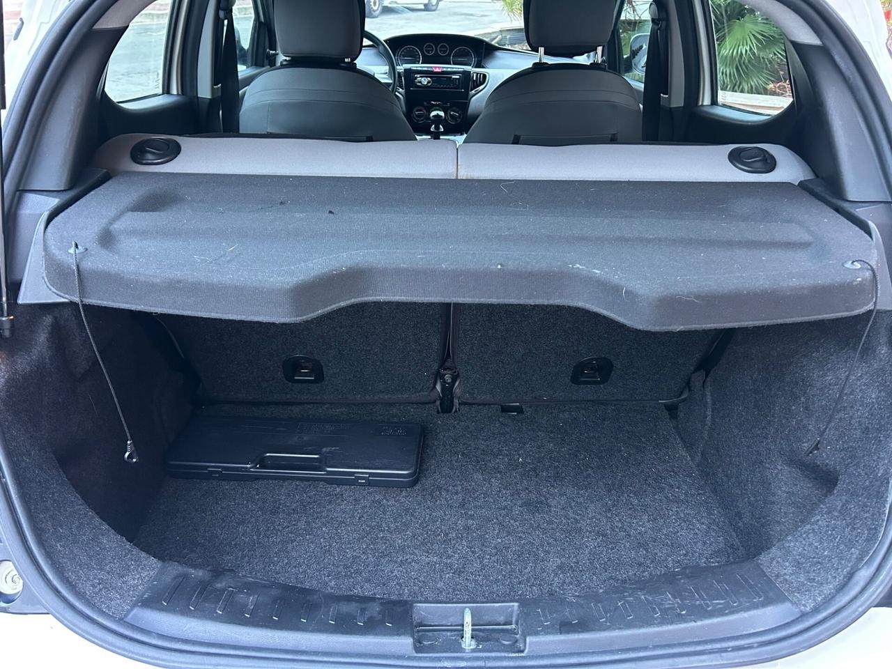 Lancia Ypsilon 1.2 benz ideale per neo patentati