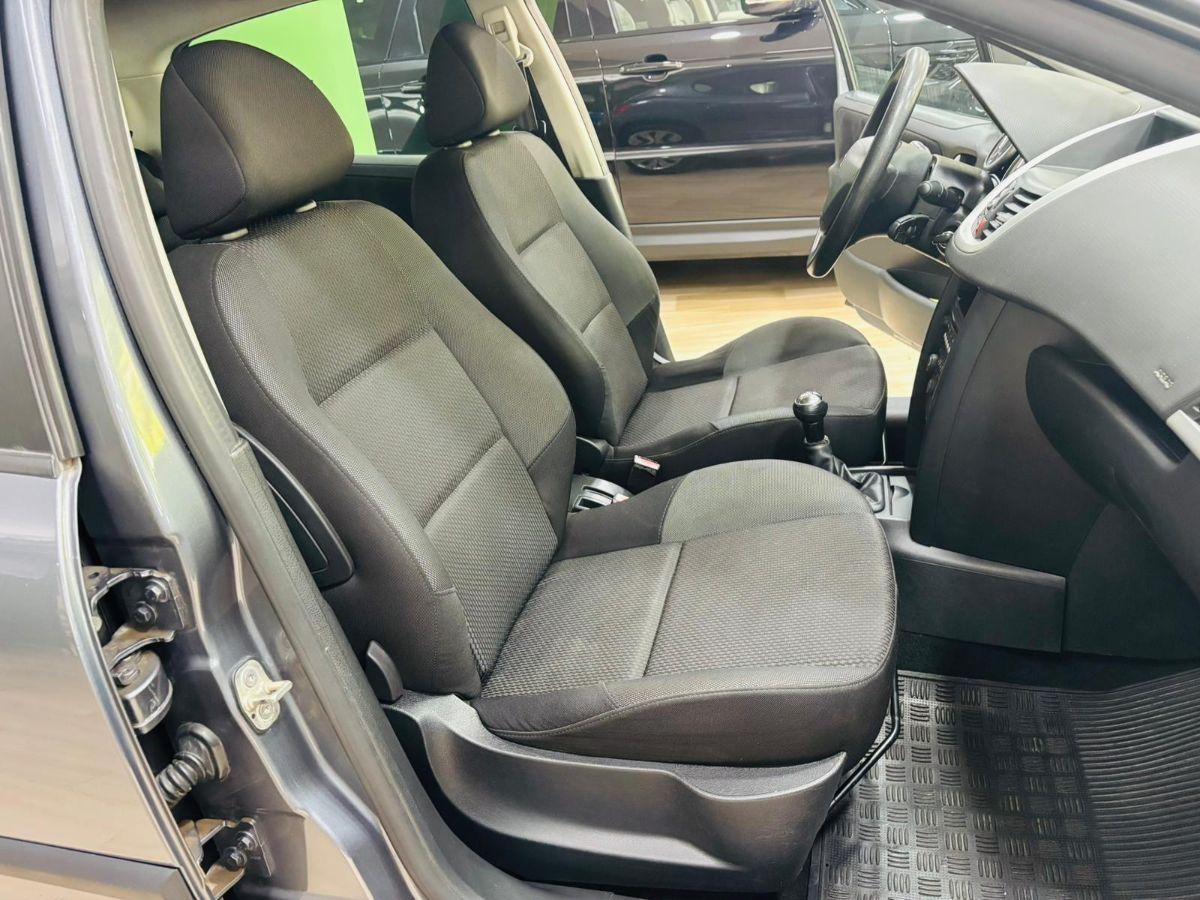 Peugeot 207 1.4 HDi 70CV Clima 5p. Allure