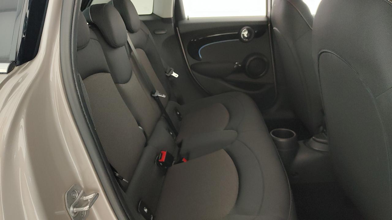 MINI Mini IV F55 2021 5p - Mini 5p 1.5 Cooper Classic auto