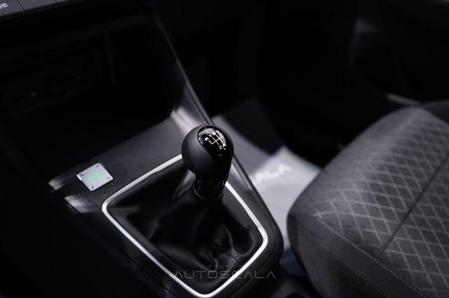 MG ZS 1.5 115cv Standard