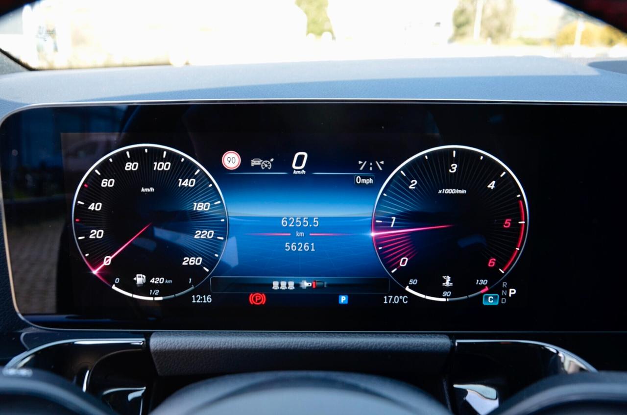 MERCEDES GLA 200d PREMIUM PLUS AMG LINE RESTYLING 150cv AUTO, UNICOPROPRIETARIO, SERVICE MERCEDES, UFF ITALIANA, FULL LED, RETROCAMERA, PERMUTE