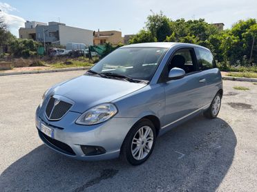Lancia Ypsilon 1.2 69 CV Argento