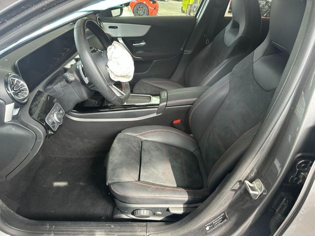 MERCEDES-BENZ A 180 D AUTOMATIC AMG LINE PREMIUM