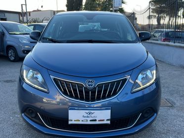 Lancia Ypsilon 1.0 GPL Hybrid Anno 2022