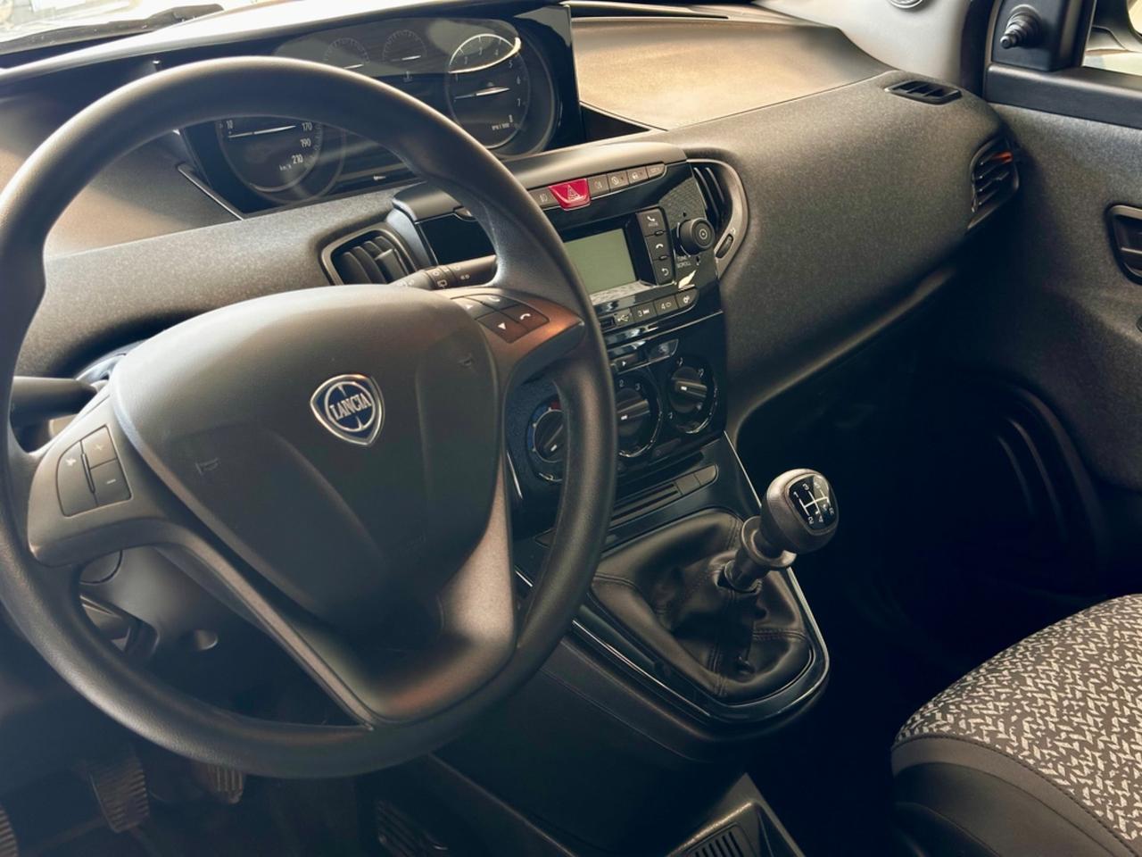 Lancia Ypsilon 1.2 69 CV 5 porte GPL Ecochic Elefantino Blu