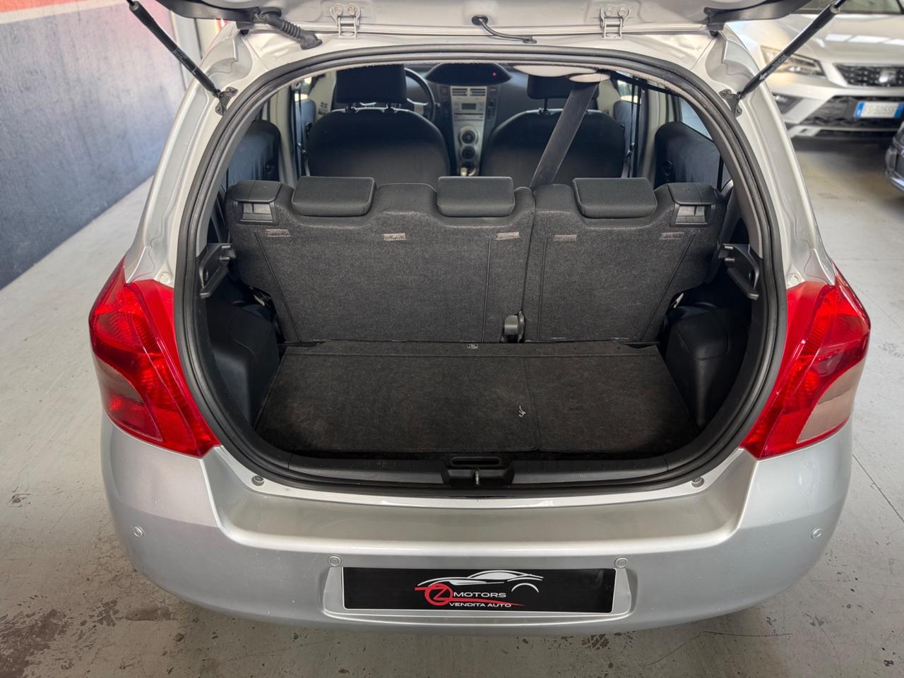 Toyota Yaris 1.0 5 porte Now NEOPATENTATI