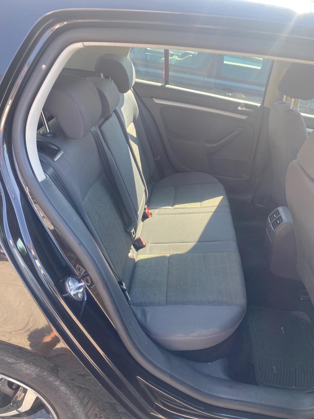 Volkswagen Golf 1.6 5p. Comfortline