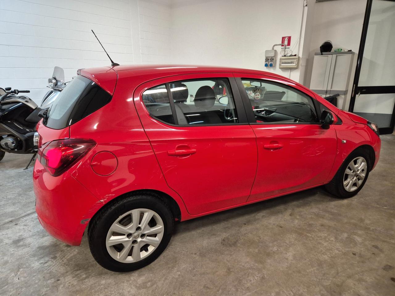 Opel Corsa 1.4 90CV GPL Tech 5 porte n-Joy sempre TAGLIANDATA