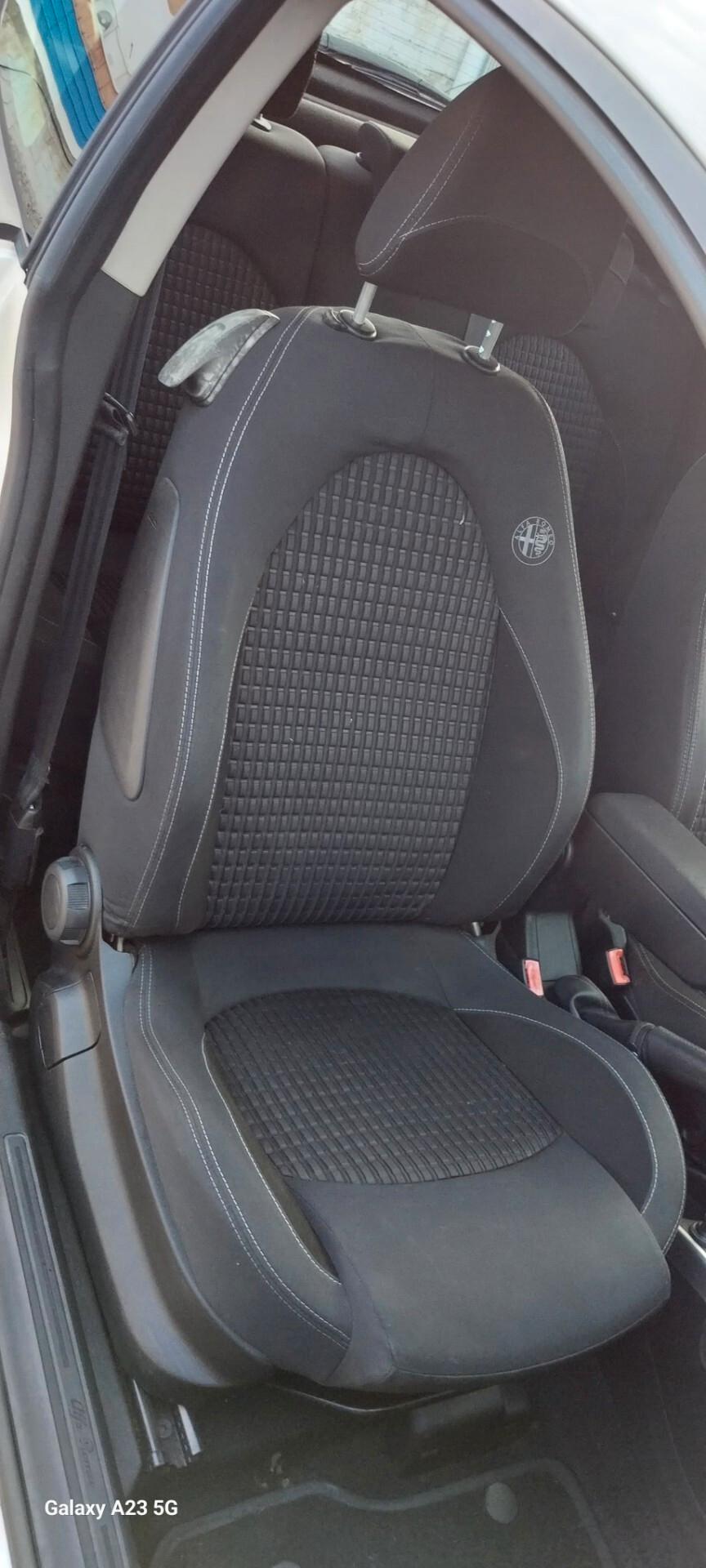 Alfa Romeo MiTo 1.3 JTDm-2 95 CV S&S Distinctive