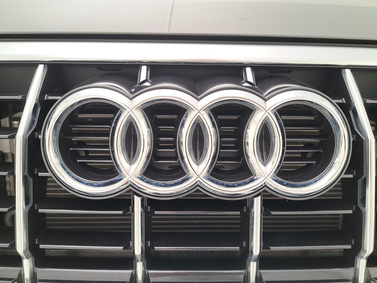 Audi Q3 35 1.5 tfsi business advanced s-tronic