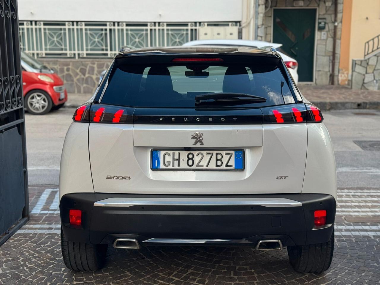 Peugeot 2008 BlueHDi 130 S&S EAT8 GT Pack