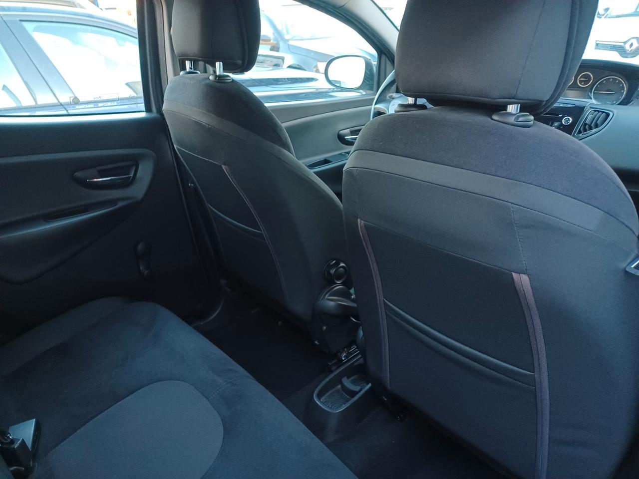 Lancia Ypsilon 1.2 GPL ECOCHIC UNICO PROPRIETARIO