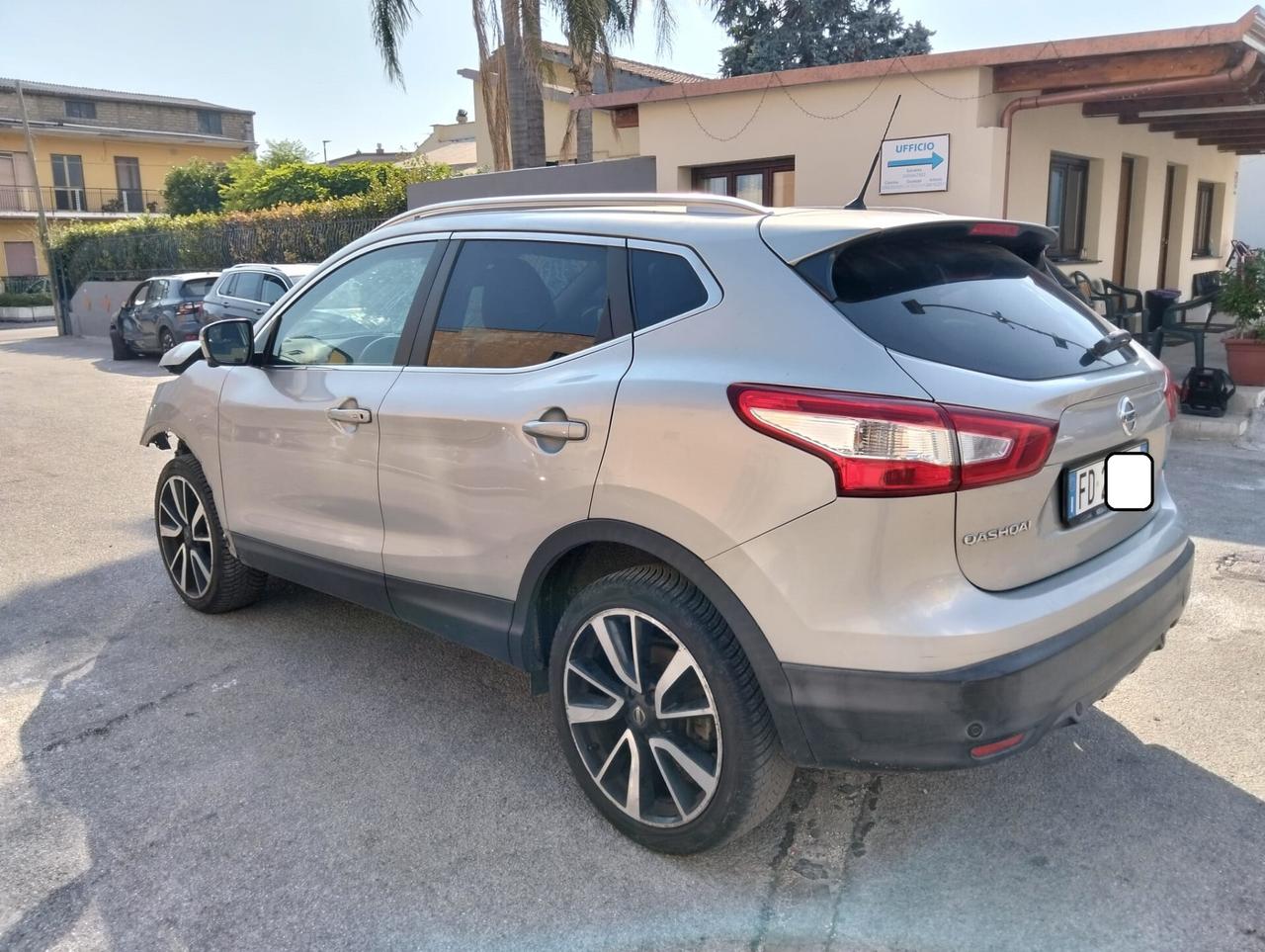 Nissan Qashqai 1.5 dCi N-Connecta 2016 SINISTRATA