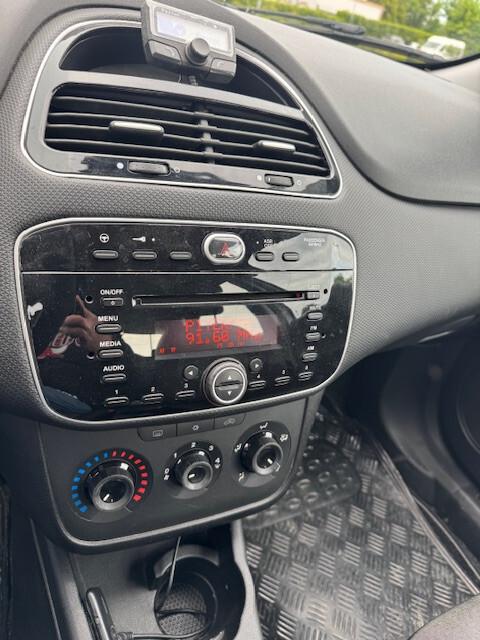 Fiat Punto 1.3 MJT II 75 CV 5 porte Street-OK NEOPATENTATI !!!