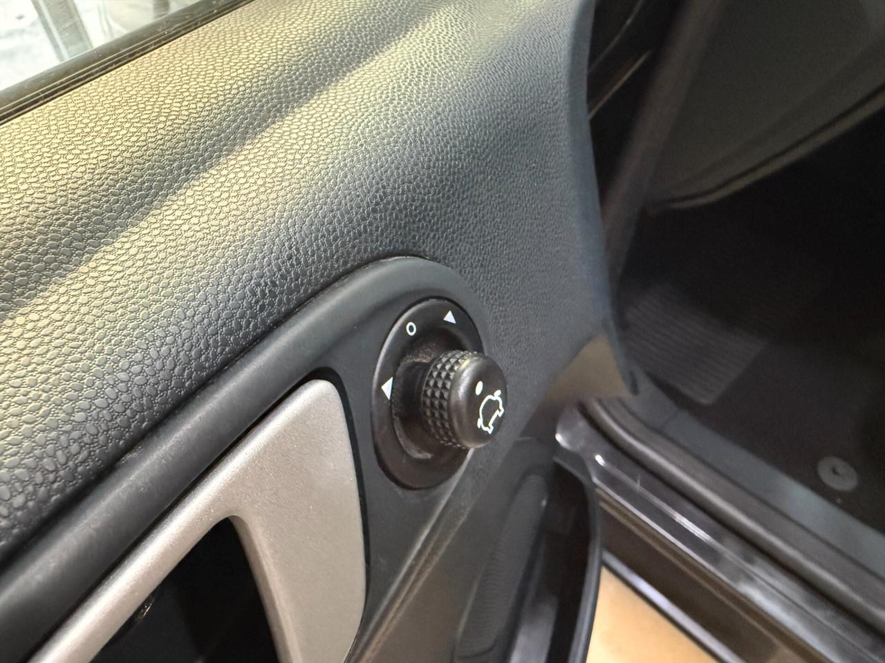 Ford Fiesta 1.4 5 porte Bz.- GPL Titanium 2012