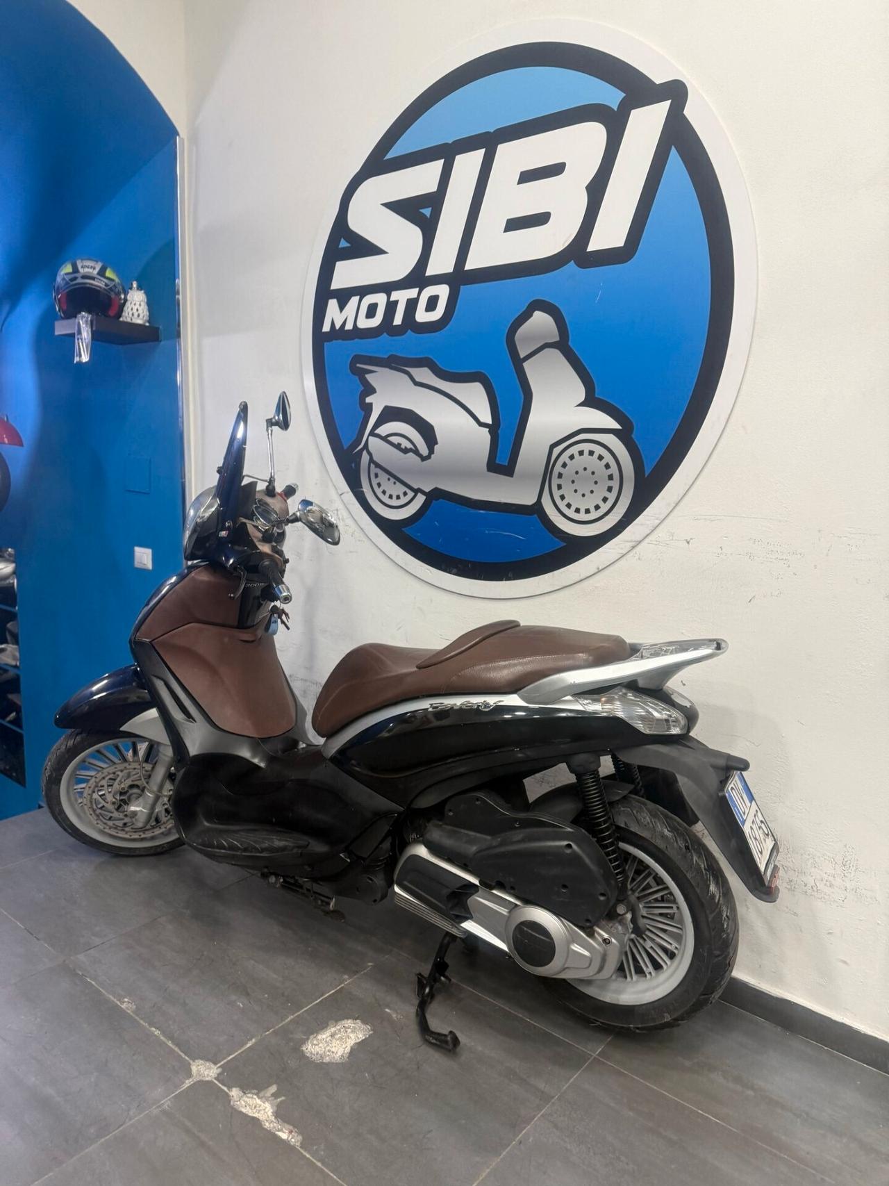 Piaggio Beverly 300 LED