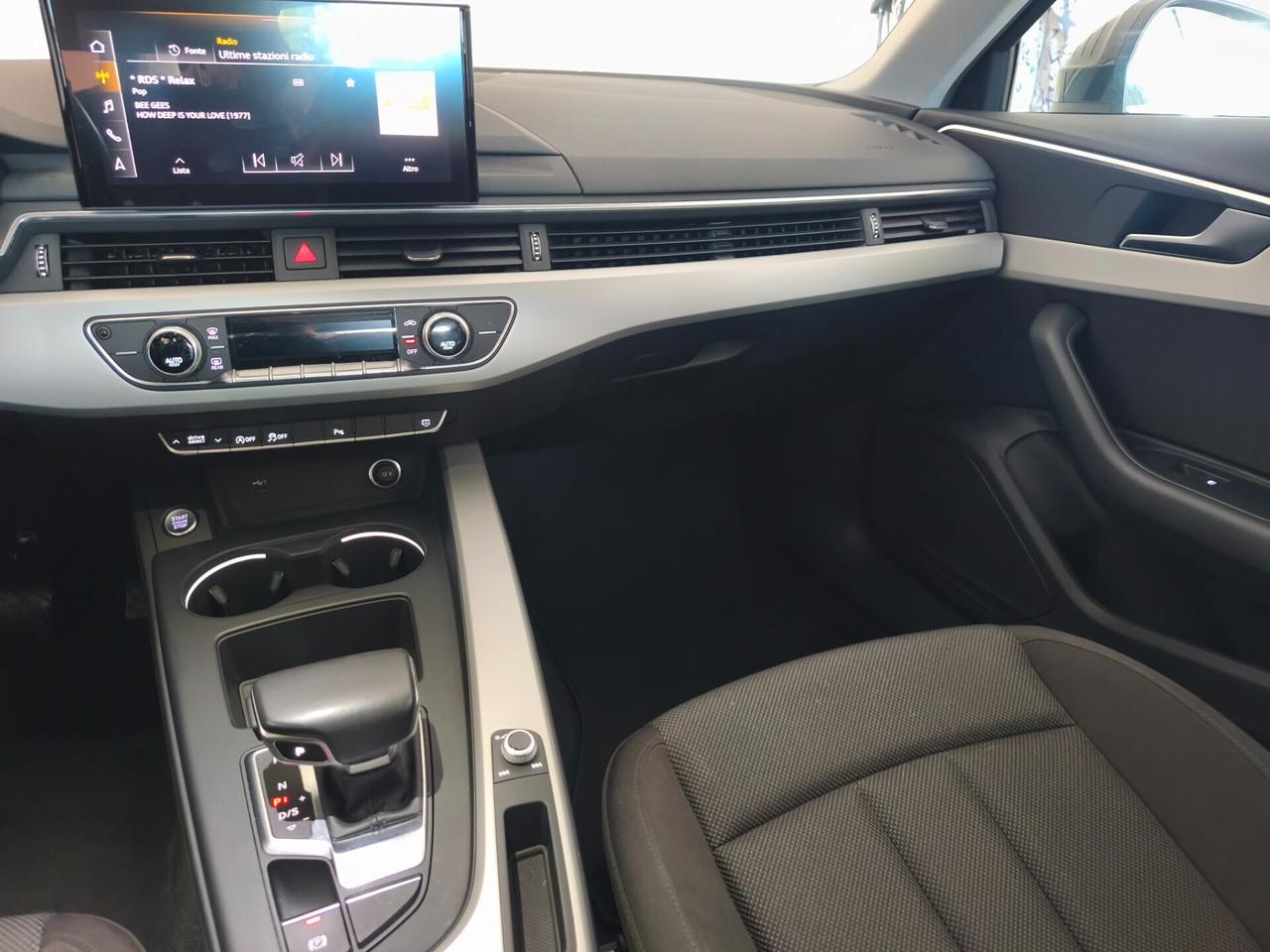 Audi A4 Avant 35 TDI/163 CV Mhev -S tronic Business Advanced