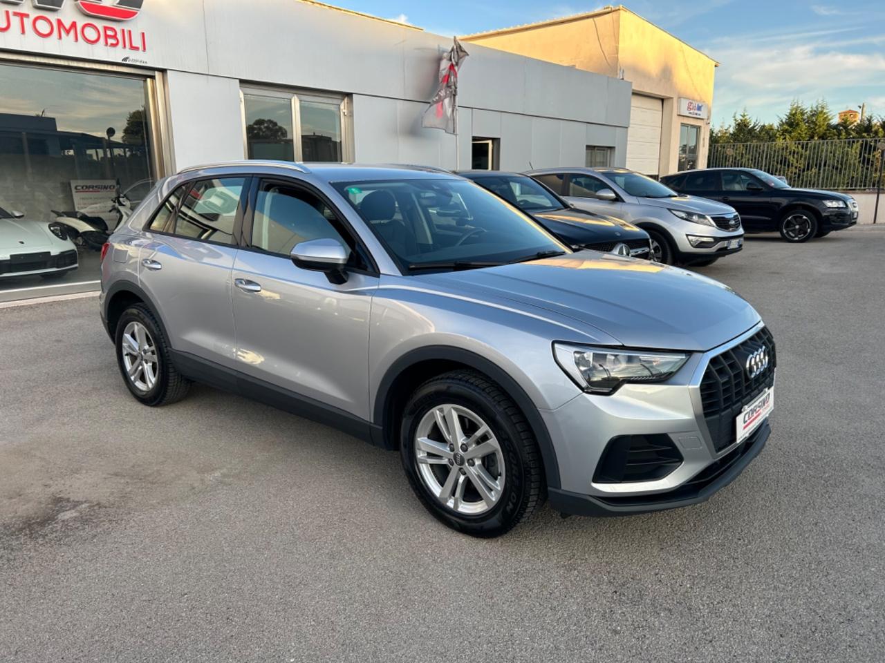 Audi Q3 35 TDI quattro Business