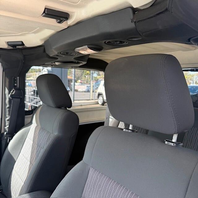 Jeep Wrangler Unlimited 2.8 CRD DPF Rubicon Auto