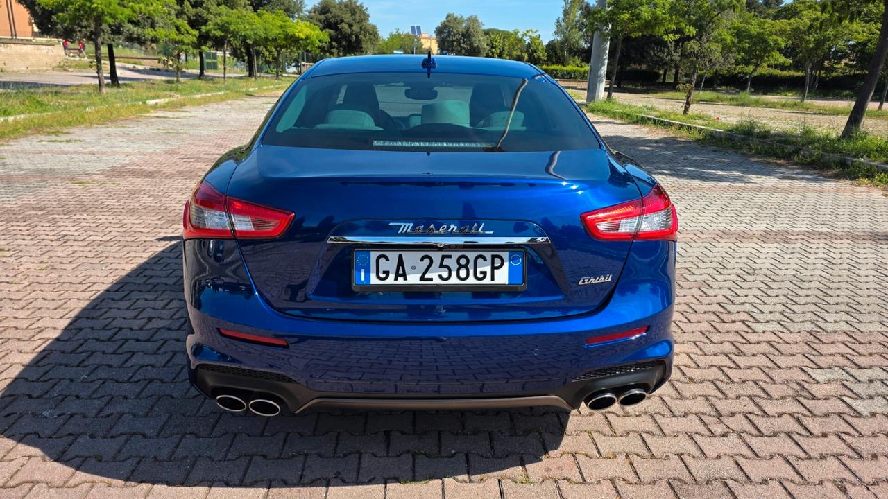 Maserati Ghibli V6 Diesel 275 CV Gransport
