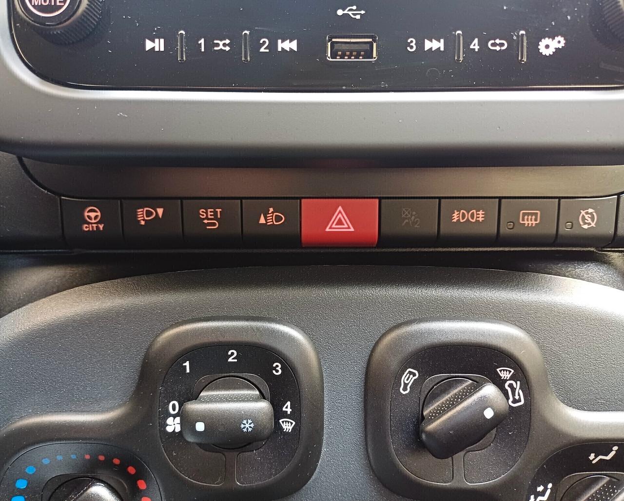 FIAT PANDA 1.0 70cv HYBRID CITY LIFE