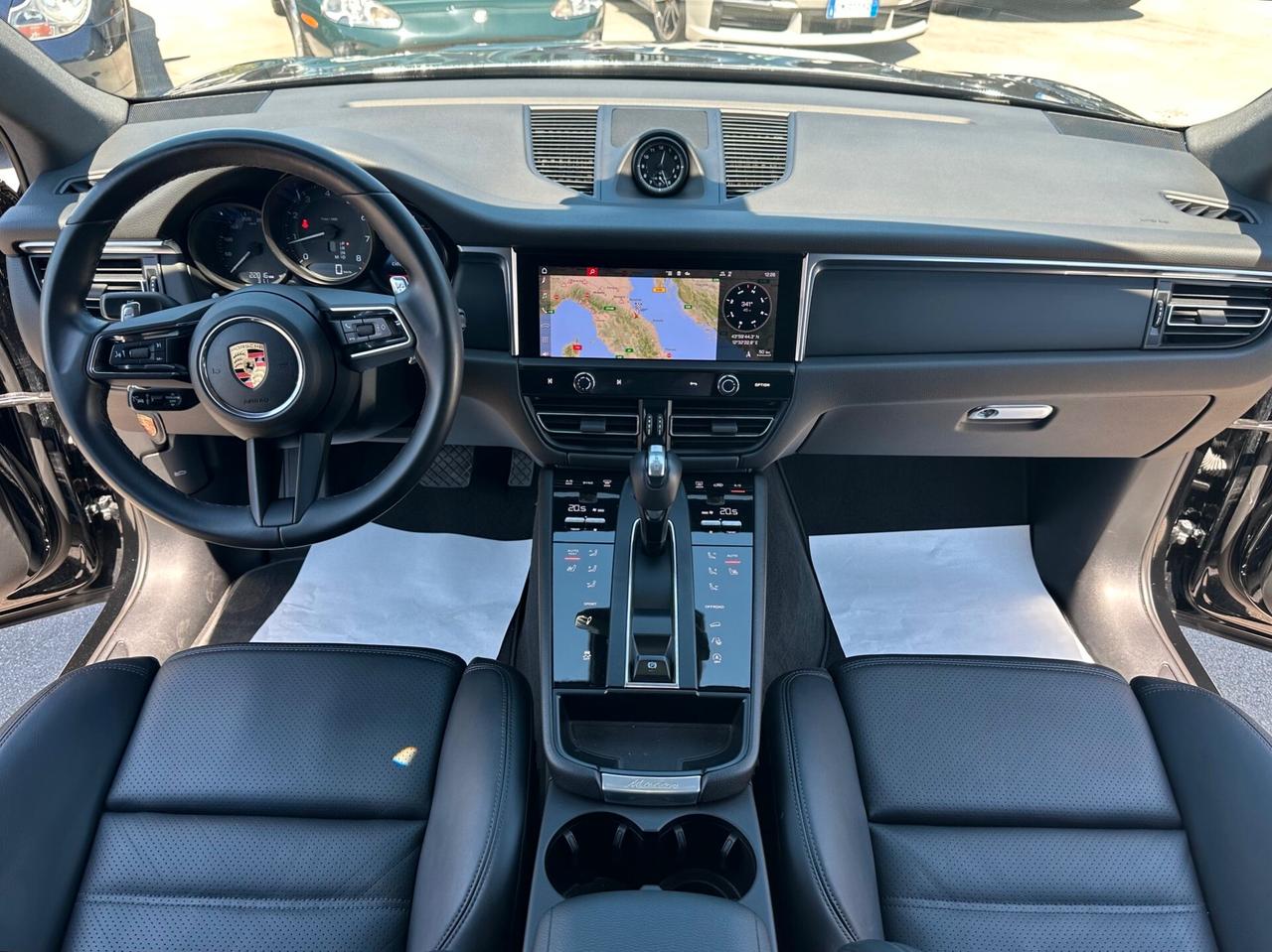 Porsche Macan 2.0 /tetto/pasm/carplay/full