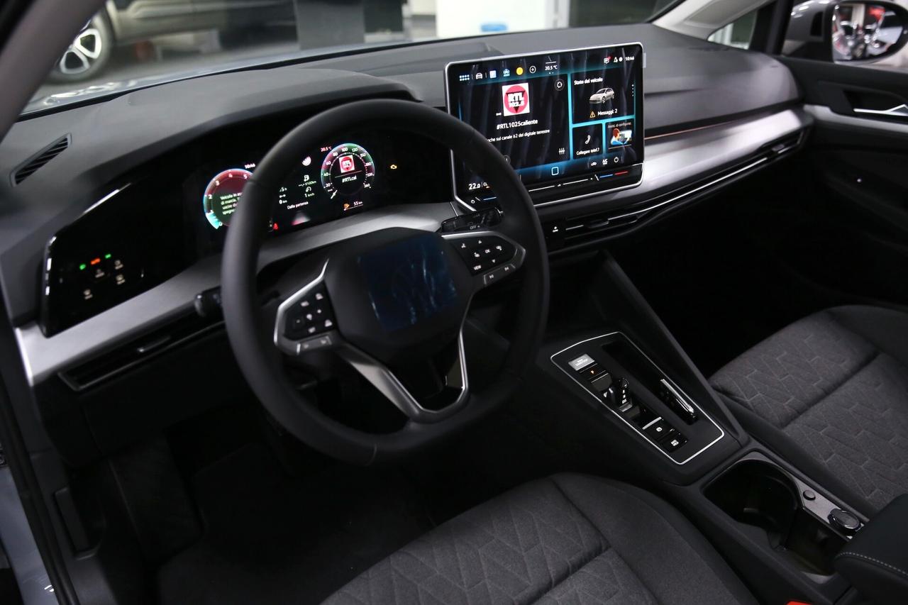 Volkswagen Golf Edition Plus 1.5 eTSI 115 cv DSG KM0