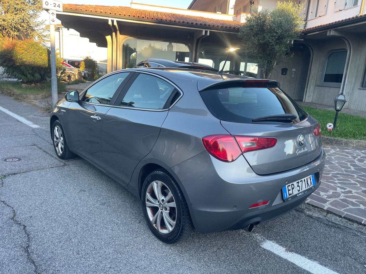 Alfa Romeo Giulietta 1.6 JTDm-2 105 CV Progression