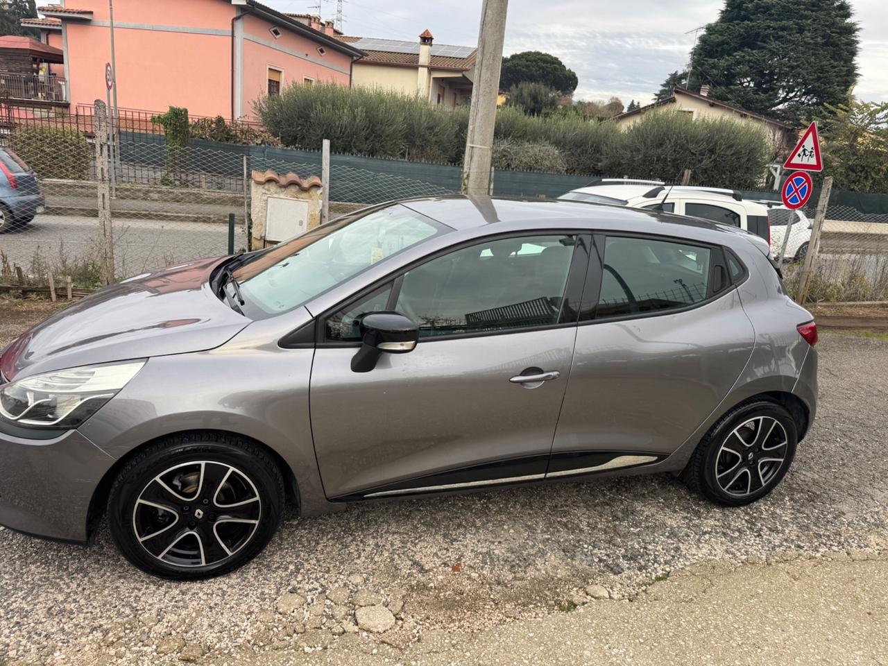 Renault Clio 1.5 dCi 8V 75CV 5 porte Live NEOPATENTATI