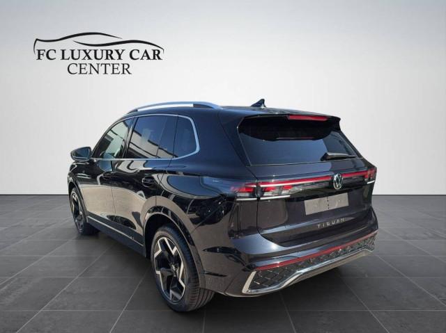 Volkswagen Tiguan 2.0 tdi R-Line 150cv dsg PREZZO E.IVA