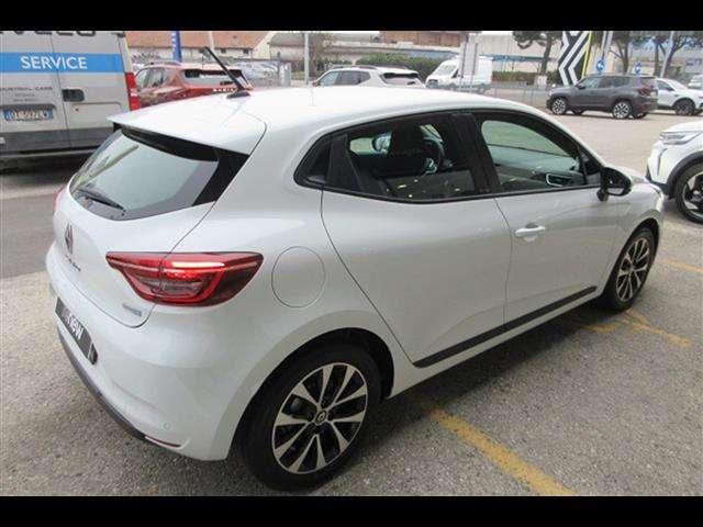 Renault Clio 5 Porte 1.6 E-TECH Hybrid 140cv Zen Auto my21