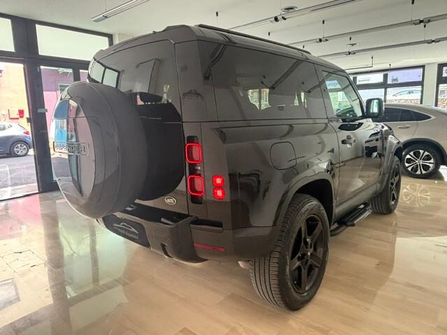 Land Rover Defender 90 3.0D I6 200 CV AWD Auto X-Dynamic SE