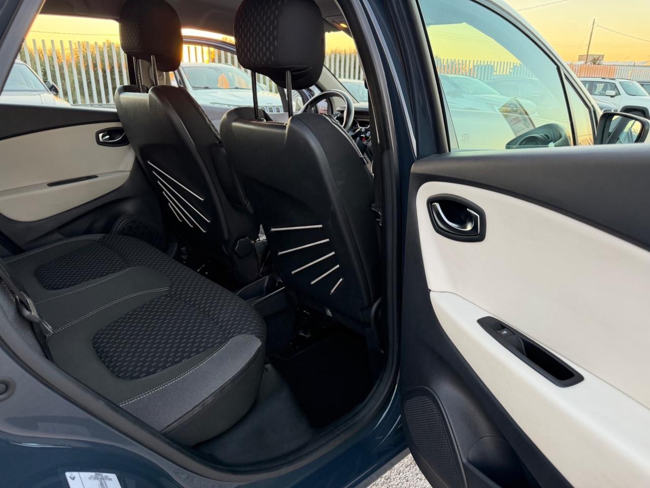 RENAULT CAPTUR 1.5 DCI 110 INTENS FULL LED MY17