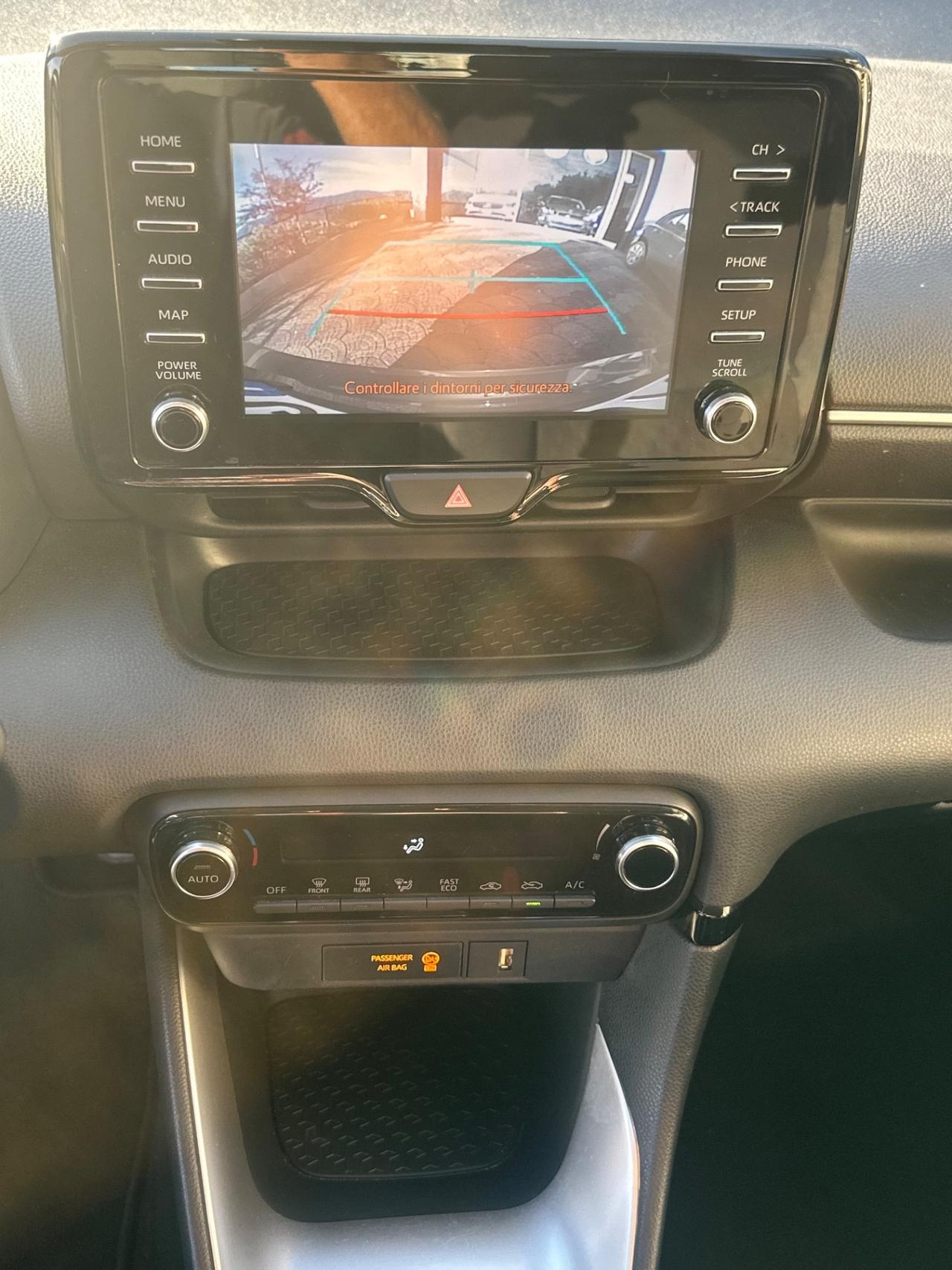 Toyota Yaris 1.5 Hybrid 5 porte Trend