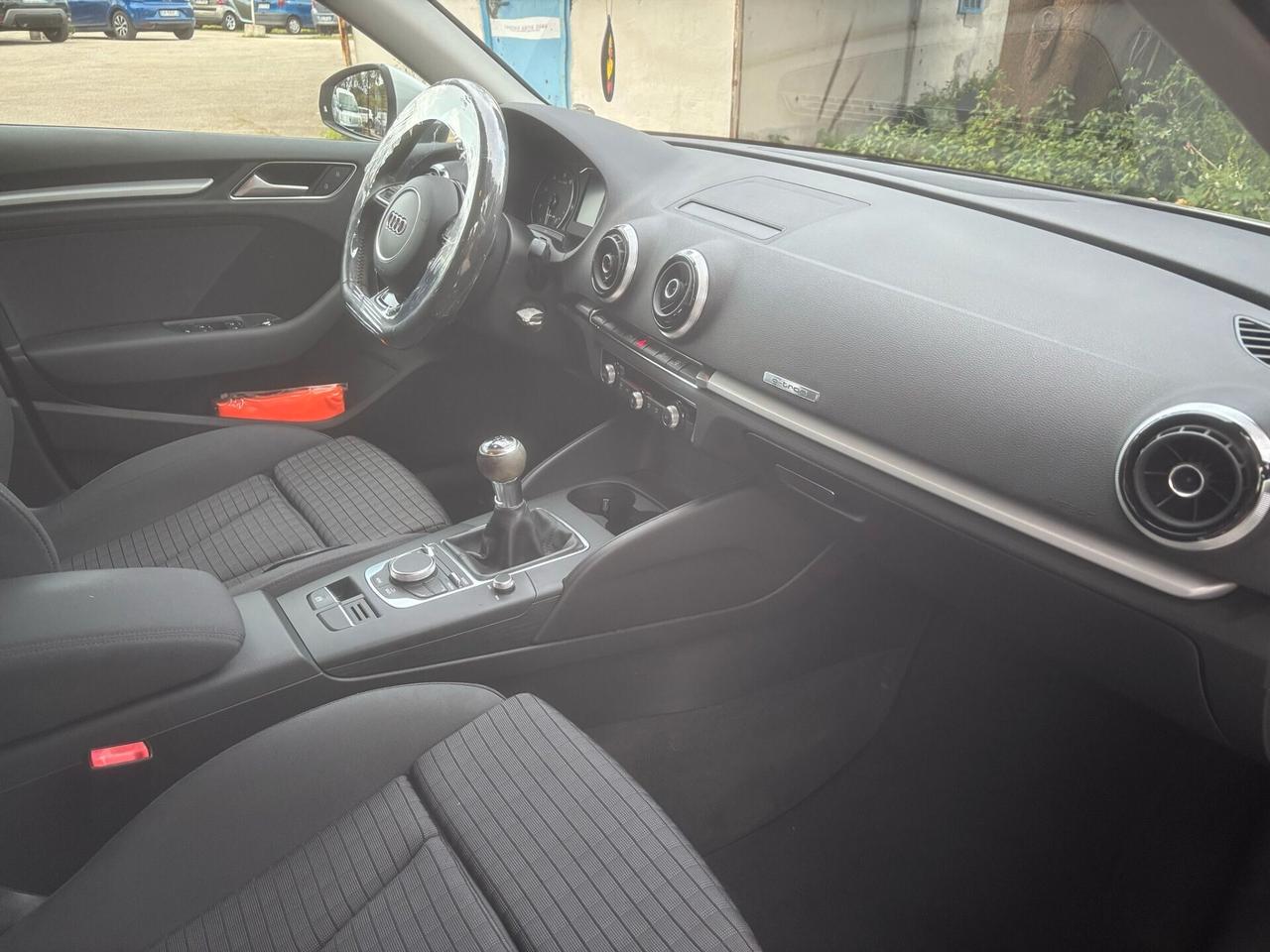 AUDI A3 SPORTBACK 1.4 G-TRON - 2015