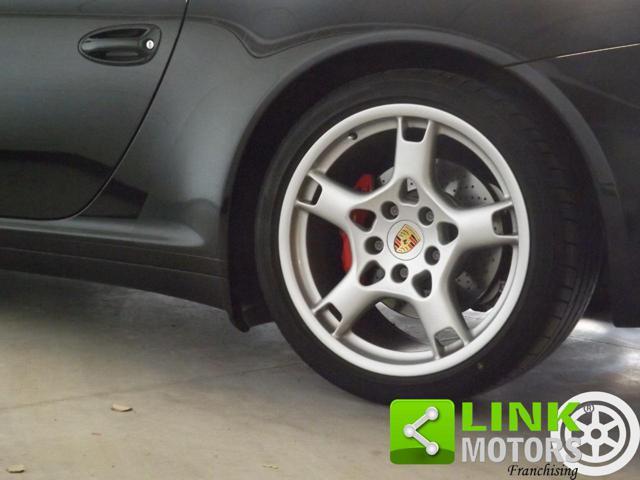 PORSCHE 997 911 Carrera 4S Coupé