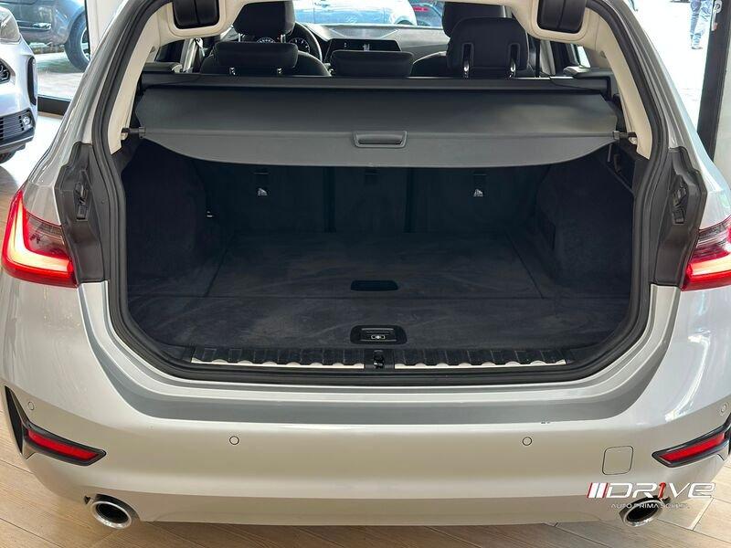 BMW Serie 3 320d xDrive Touring Business Advantage