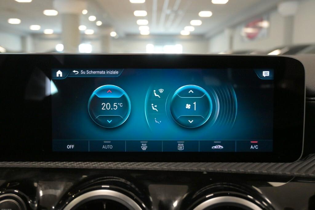 MERCEDES-BENZ A 160D 95CV BUSINESS SOLUTION 6M. ( PELLE - PARK ASSIST - TELECAMERA POST. - NAVI PREMIUM - CRUISE - NEOPATENTATI )