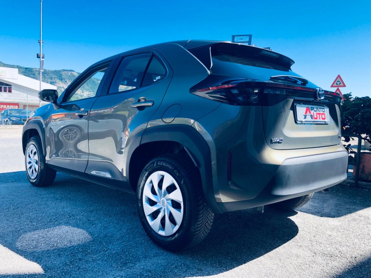 Toyota Yaris Cross 1.5 Hybrid 5p. carplay -telecamera