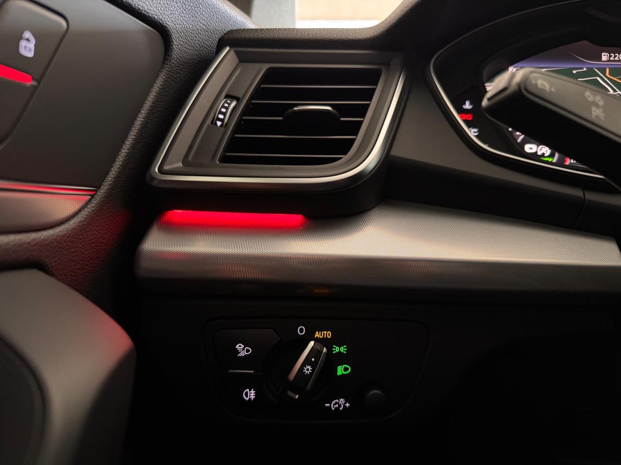 Audi Q5 2.0 TDI quattro S tronic Sport Matrix Luci Multicolor