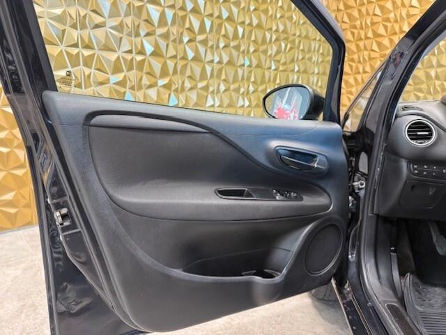 Fiat Punto 1.2 8V 5 porte Street