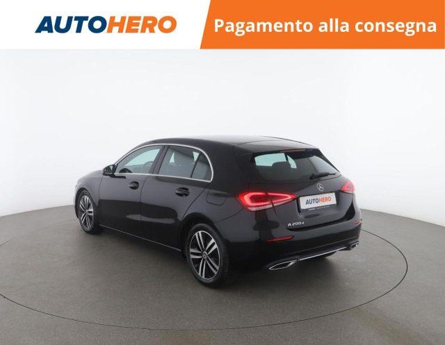 MERCEDES-BENZ A 200 d Automatic Business