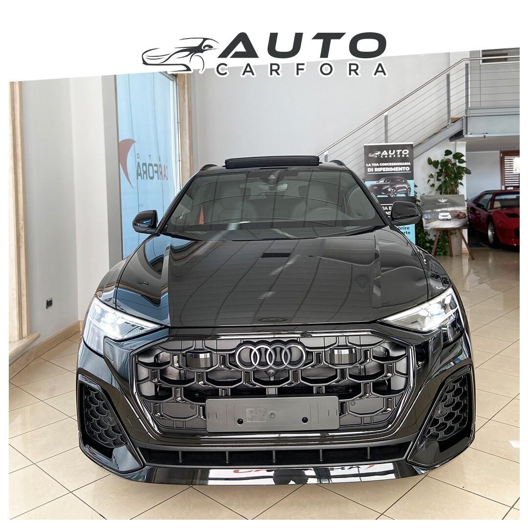 Audi Q8 50 TDI 286 CV blak line R23/TETTO/CUCUTURE IN ROSSO