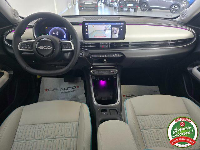 FIAT 600 Hybrid 100 CV DCT MHEV La Prima