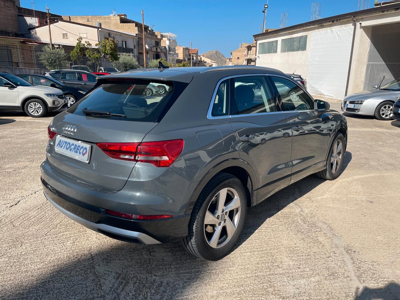 Audi Q3 35 TDI S tronic Business