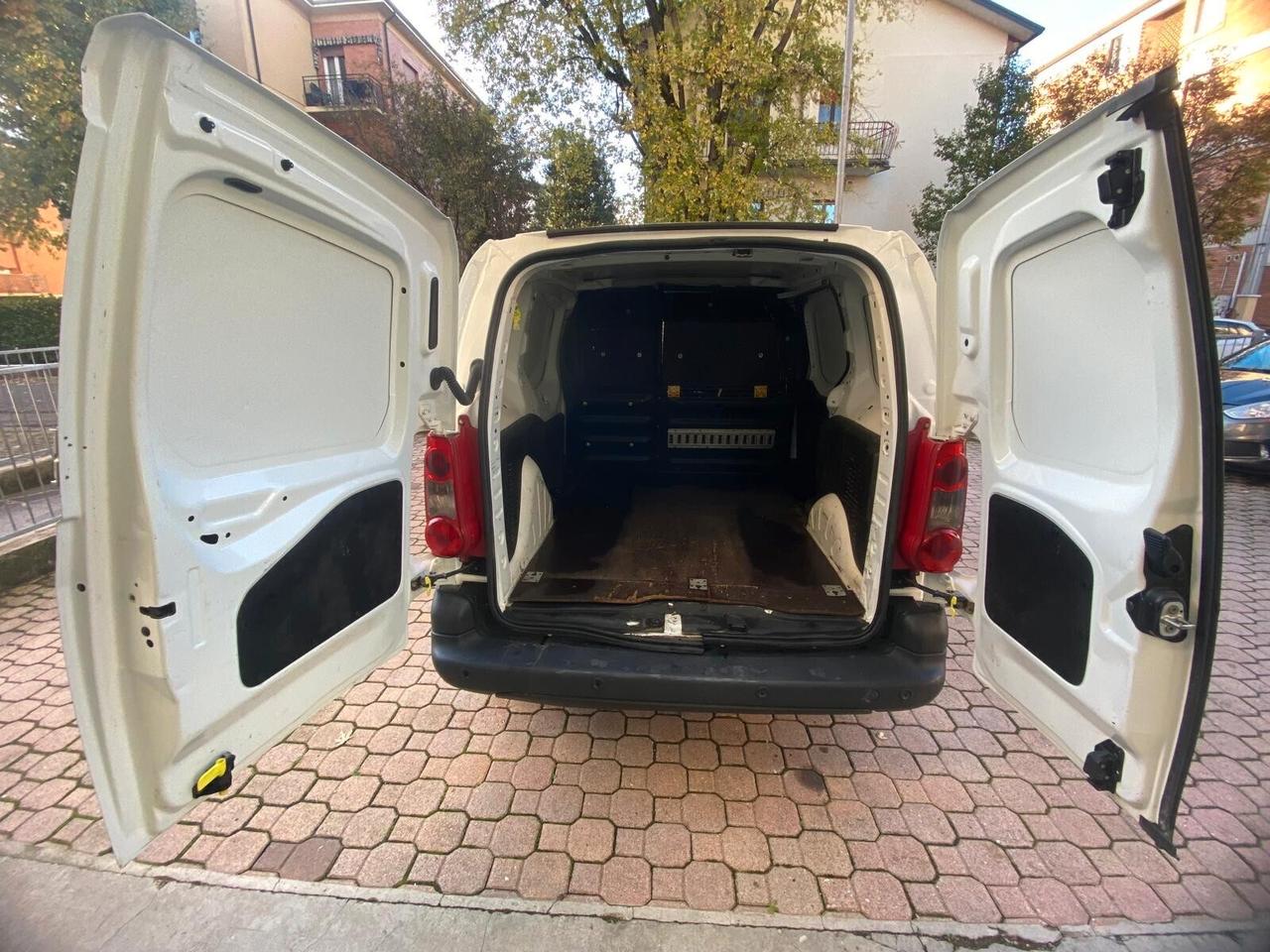 Peugeot Partener 1.6 75Cv 124.000KM AUTOCARRO