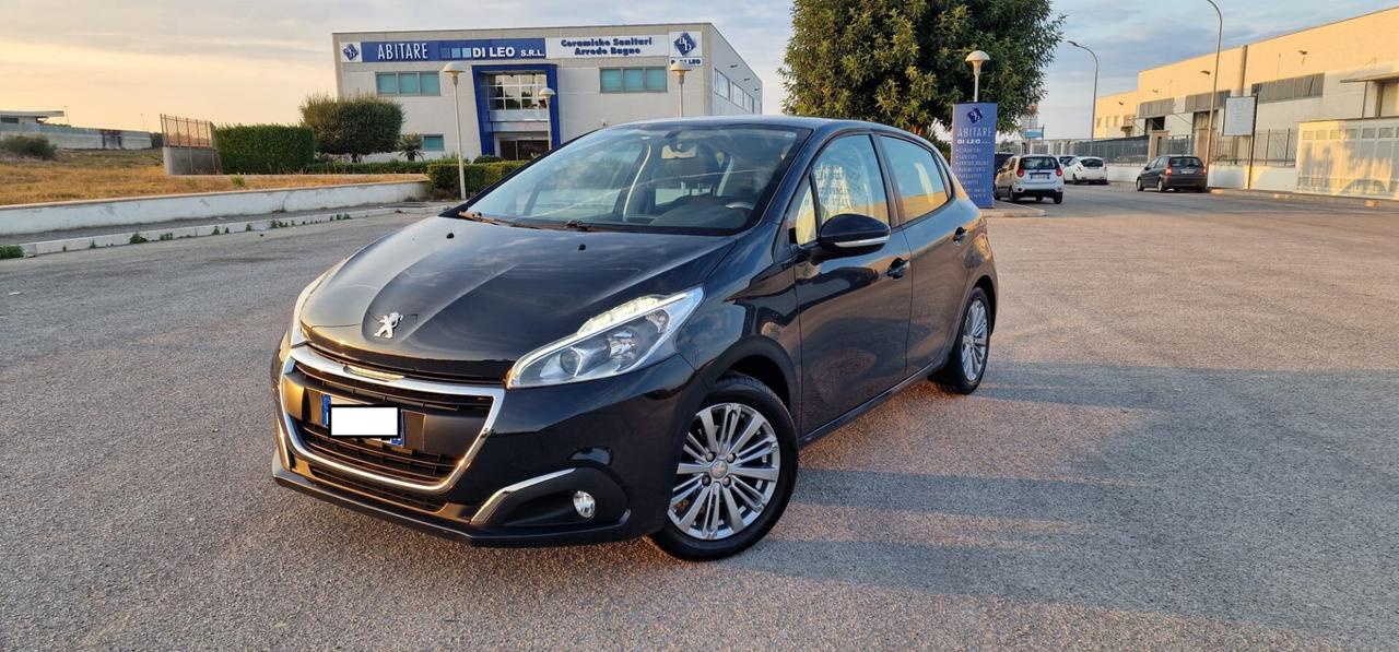 Peugeot 208 PureTech 82 5 porte Allure 2016